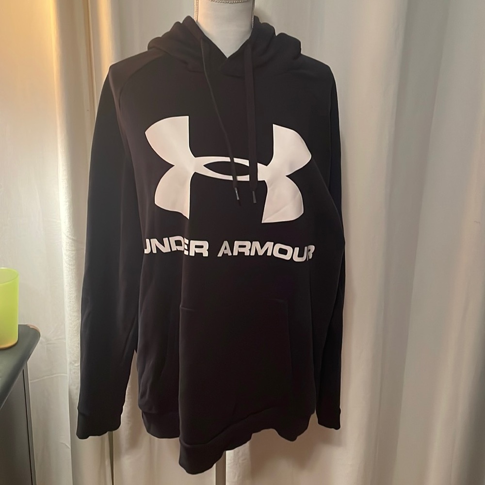 Black under armor sweatshirt